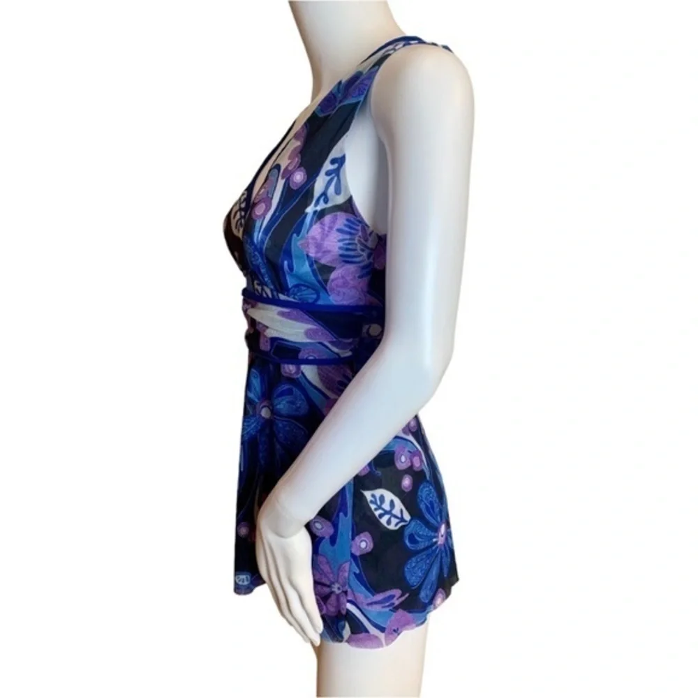 Sweet Pea by Stacy Frati Blue Floral Sewn in Waistband Sleeveless Size Medium